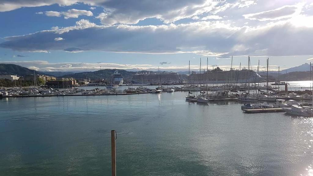 Casa Marina Lägenhet La Spezia Exteriör bild